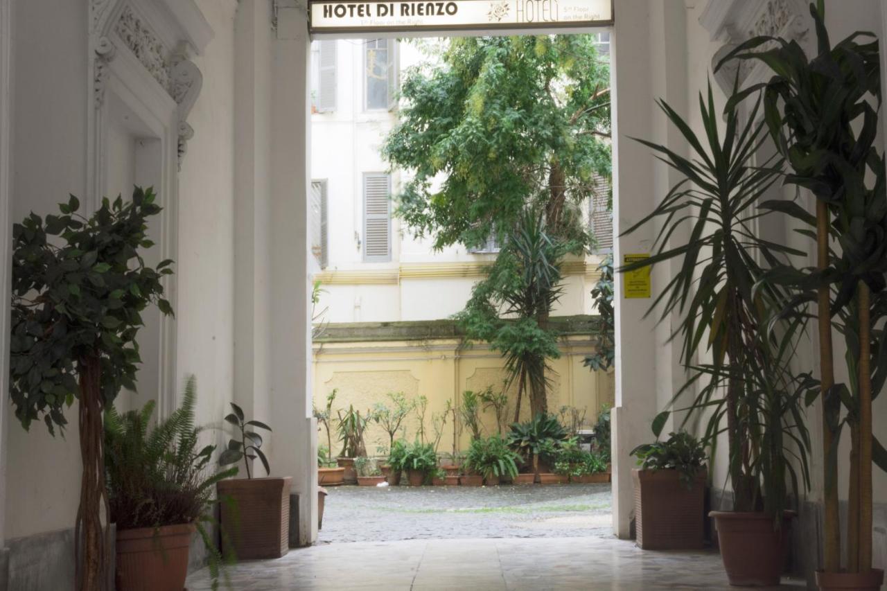 Hoteli Rome Buitenkant foto
