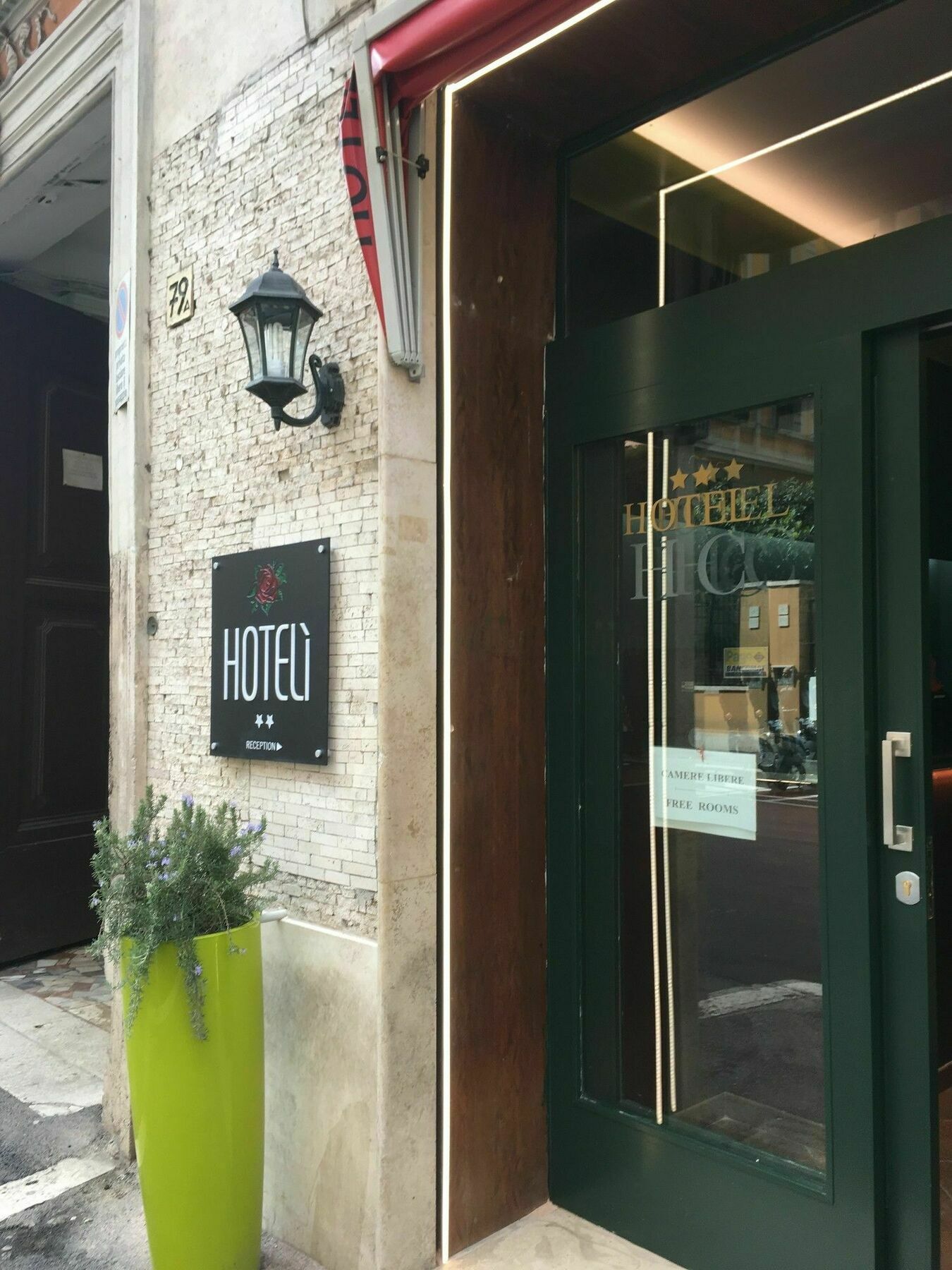 Hoteli Rome Buitenkant foto